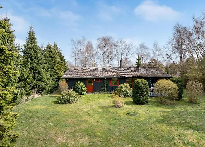 Awesome In Vaeggerlose With Kitchen
