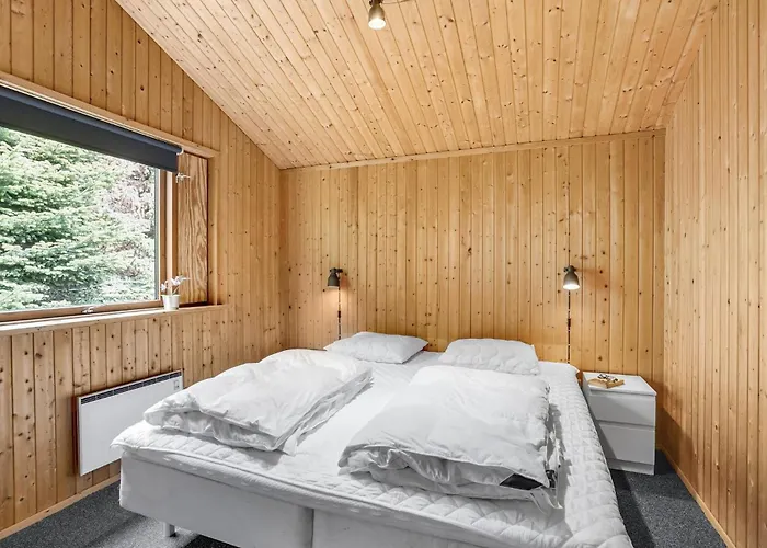 Awesome In Vaeggerlose With Kitchen * Bøtø By